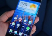 Oppo R7: ��������� ����� ������ ������������ ���������